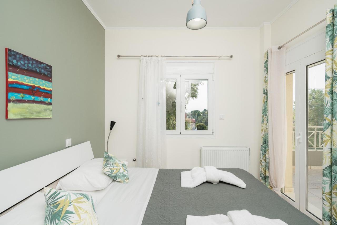 Mtc-Sfs Apartment By The Sea And Airport Pórto Ráfti Exteriör bild
